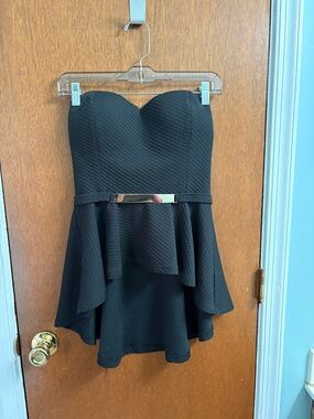 Papaya Black Strapless Top
